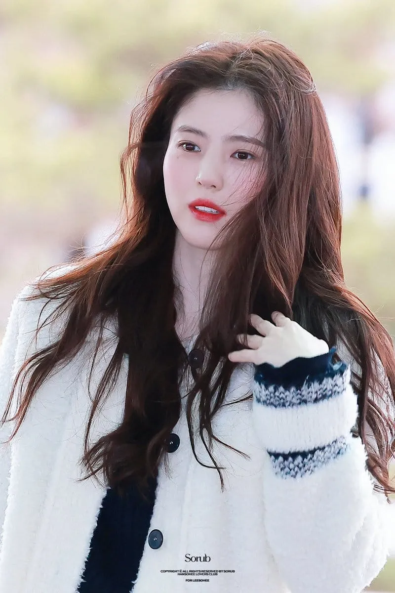 han-so-hee-bi-dim-tham-vi-lop-trang-diem-phan-chu-17