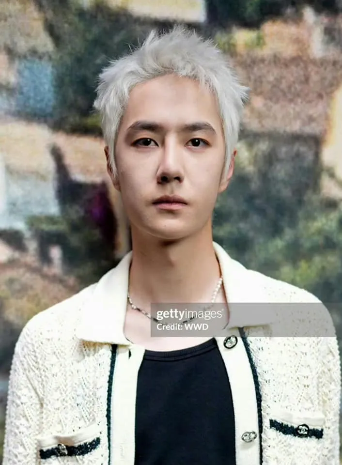 vuong-nhat-bac-lo-dau-hieu-tuoi-tac-duoi-ong-kinh-getty-images-7