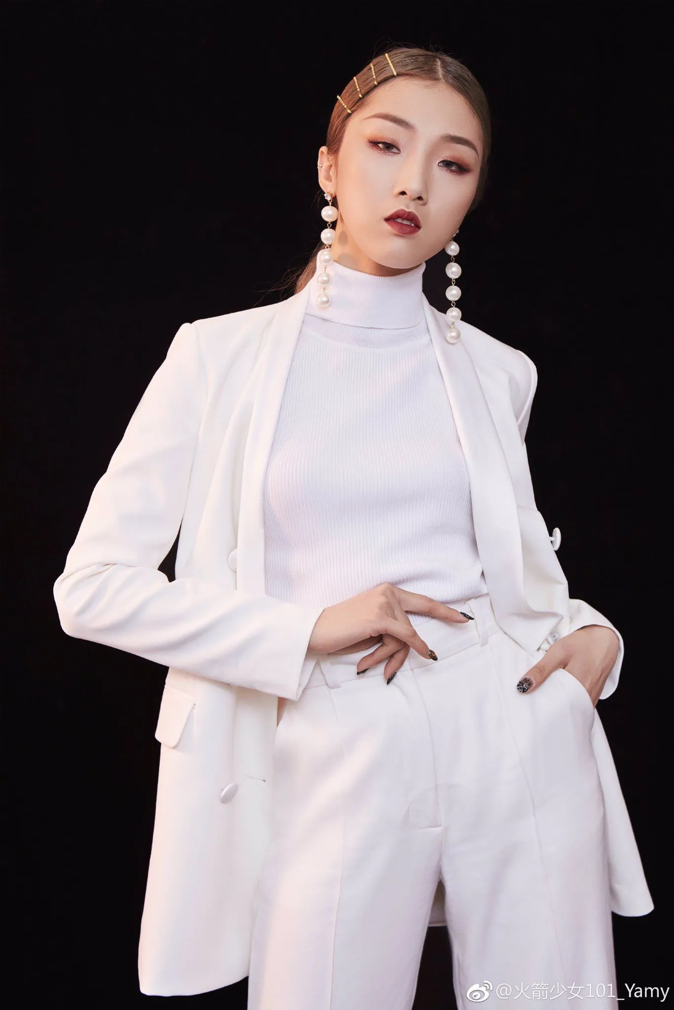 lo-doi-hinh-vong-1-ty-ty-dap-gio-re-song-mua-5-suni-ha-linh-team-nao-12