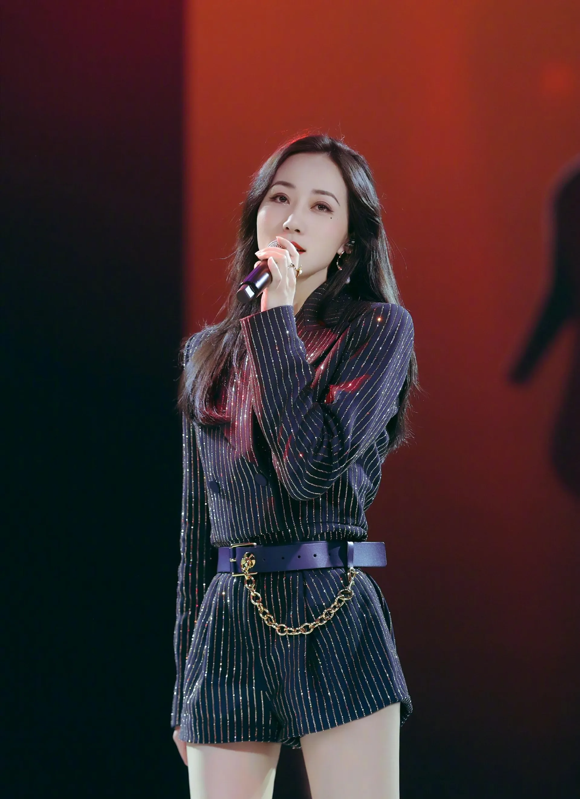 lo-doi-hinh-vong-1-ty-ty-dap-gio-re-song-mua-5-suni-ha-linh-team-nao-13