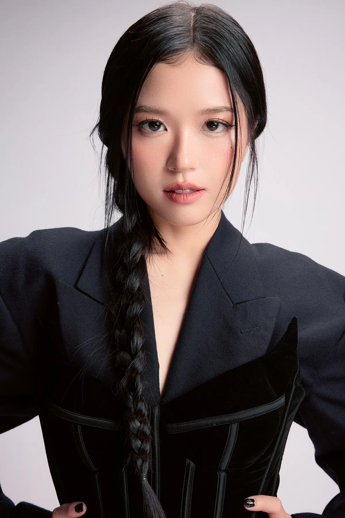 lo-doi-hinh-vong-1-ty-ty-dap-gio-re-song-mua-5-suni-ha-linh-team-nao-15