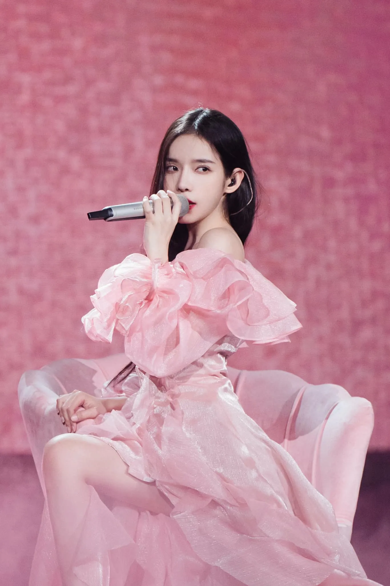 vi-sao-ngay-cang-nhieu-sao-viet-tham-gia-show-trung-quoc-3