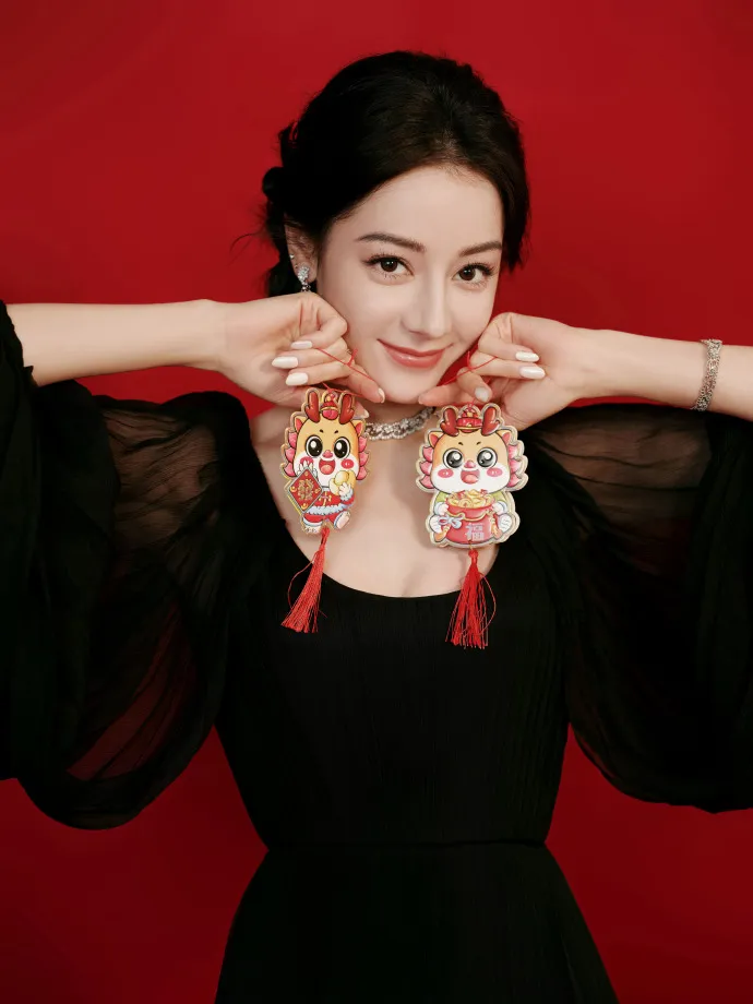 dich-le-nhiet-ba-bat-chuoc-han-so-hee-nhung-bi-che-manh-11