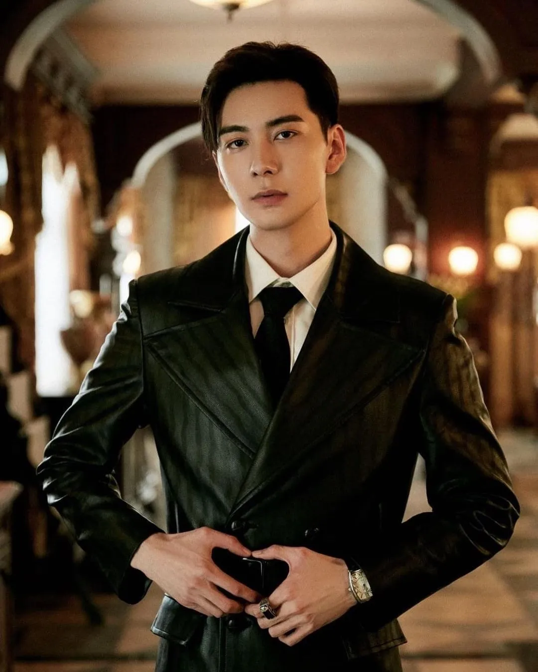 dich-le-nhiet-ba--luu-diec-phi-ken-cua-thanh-tich-phim-yeu-nhat-cbiz-11