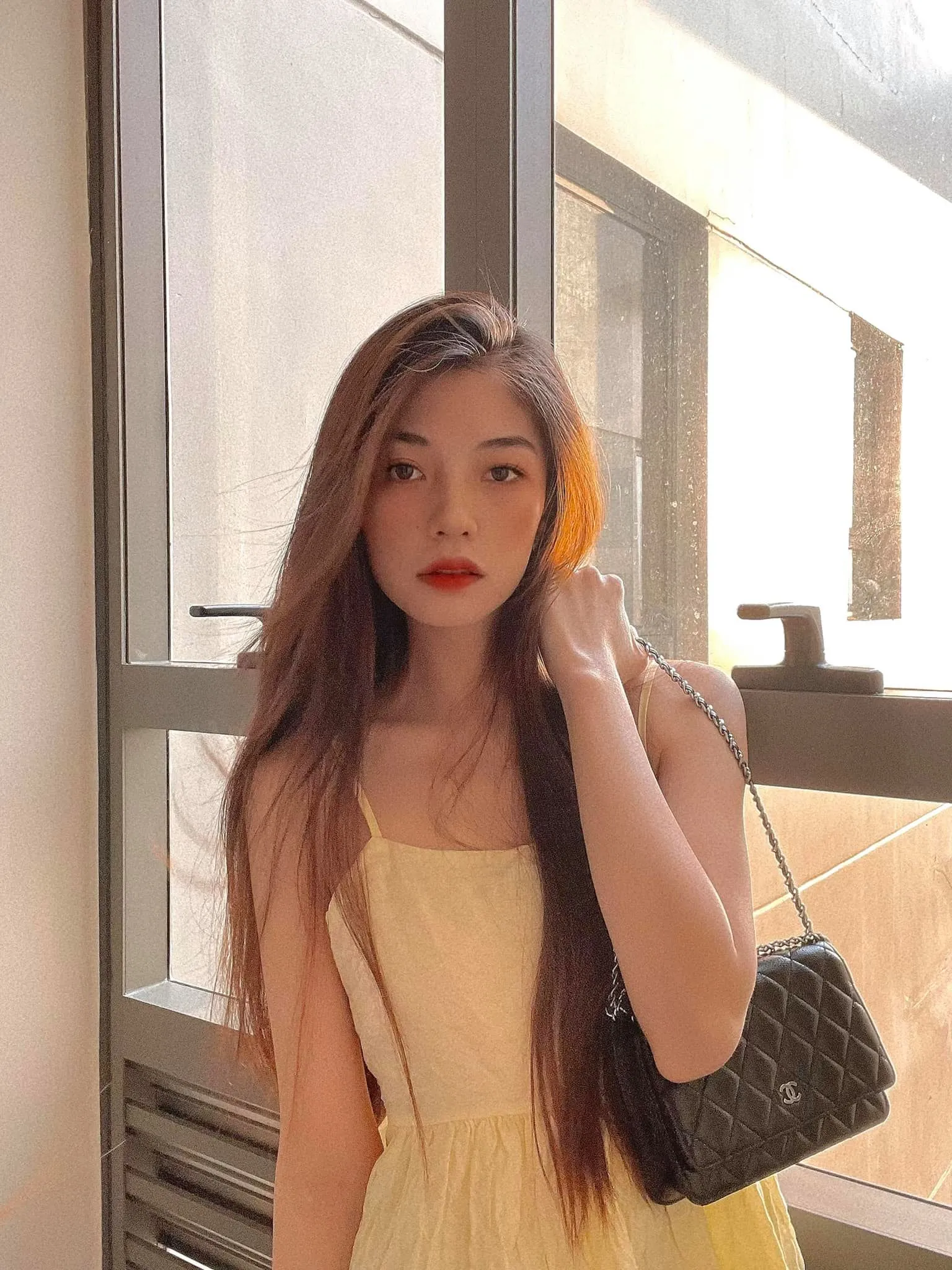 ngo-kien-huy-de-lo-hint-hen-ho-hot-girl-kem-9-tuoi-uyen-endy-7