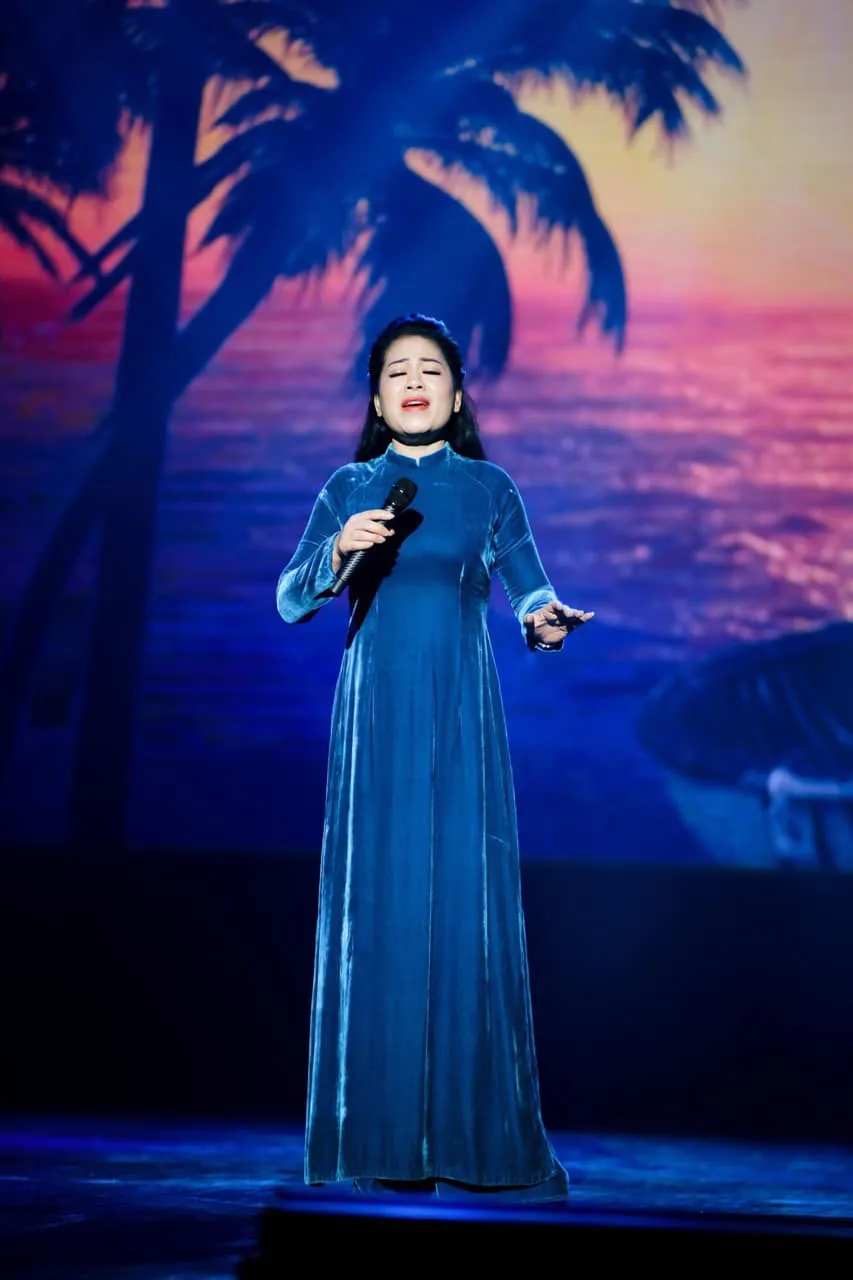 anh-tho-48-tuoi-co-hoc-vi-tien-si-nhung-van-vo-duyen-voi-nsut-nsnd-10