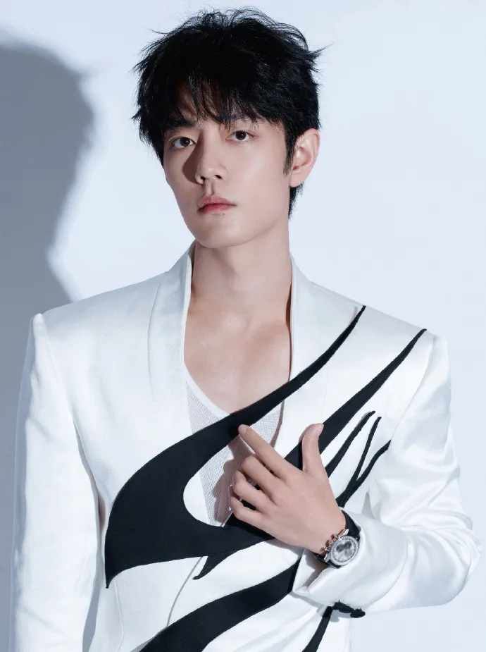 top-10-sao-hoa-ngu-vuot-100-ty-luot-xem-chu-de-douyin-6