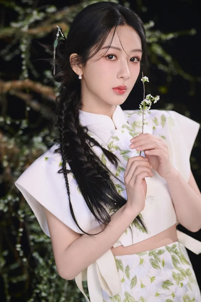 top-10-sao-hoa-ngu-vuot-100-ty-luot-xem-chu-de-douyin-7