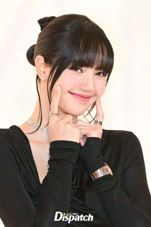 lisa-blackpink-hon-gio-mingyu-seventeen-phan-ung-khong-ngo-10