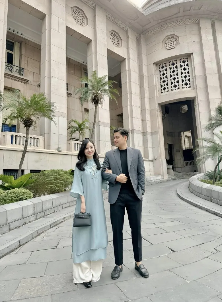 ly-kute-mang-thai-con-cua-chong-moi-cuoi-sau-5-thang-ket-hon-5