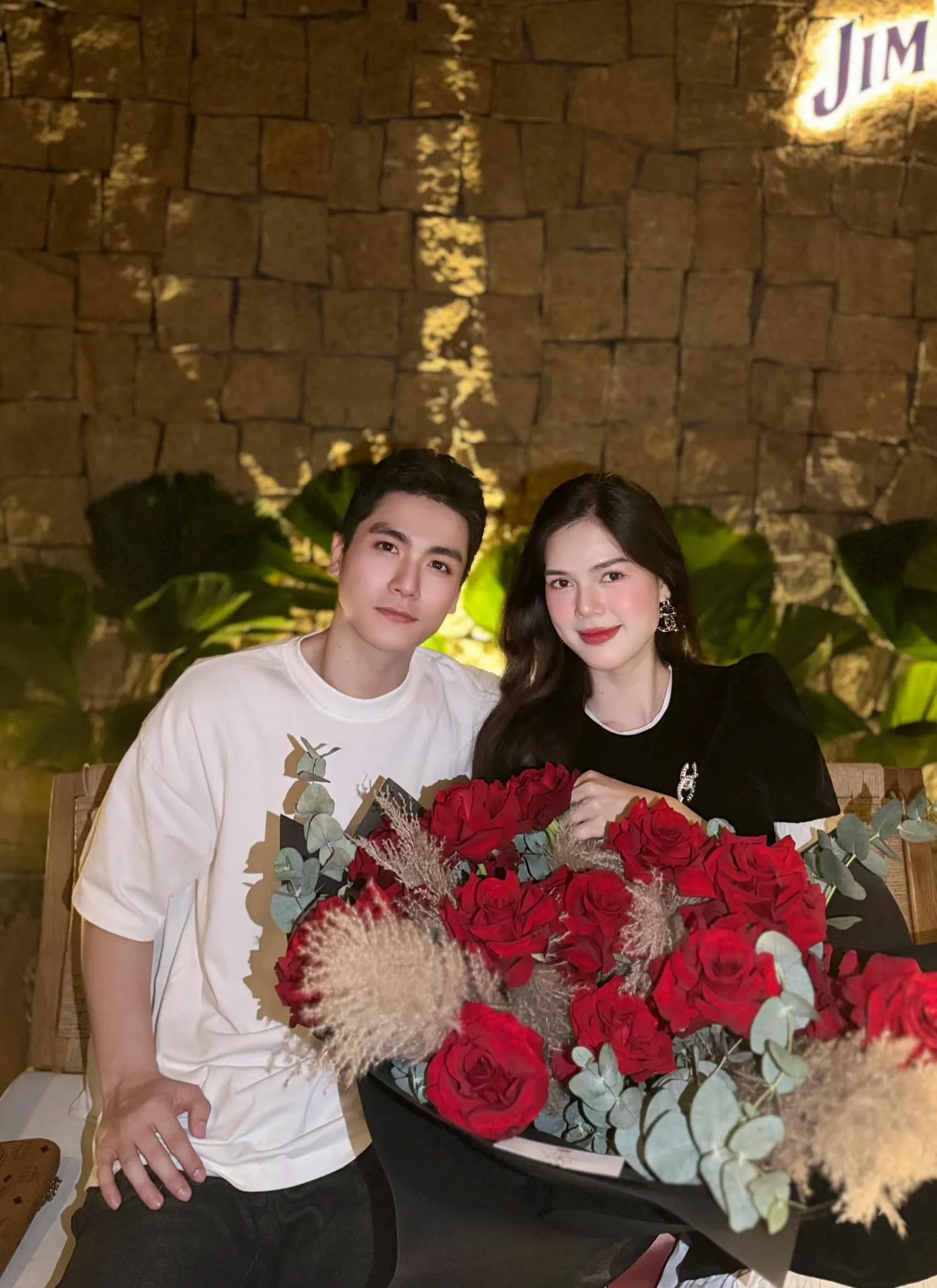 ngoc-trinh-cong-khai-ban-trai-moi-la-ai-2