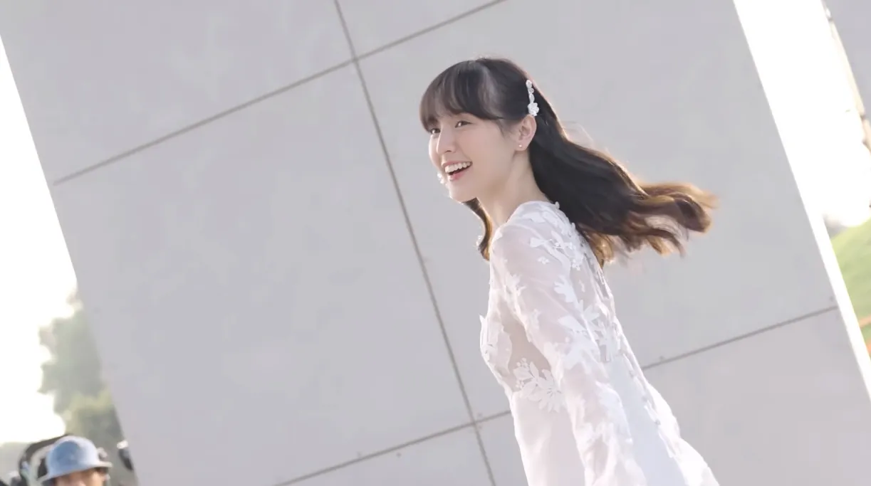 son-tung-khen-hai-tu-rat-hanh-phuc-ai-cung-ghen-ti-4