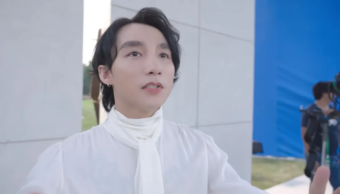 son-tung-khen-hai-tu-rat-hanh-phuc-ai-cung-ghen-ti-6