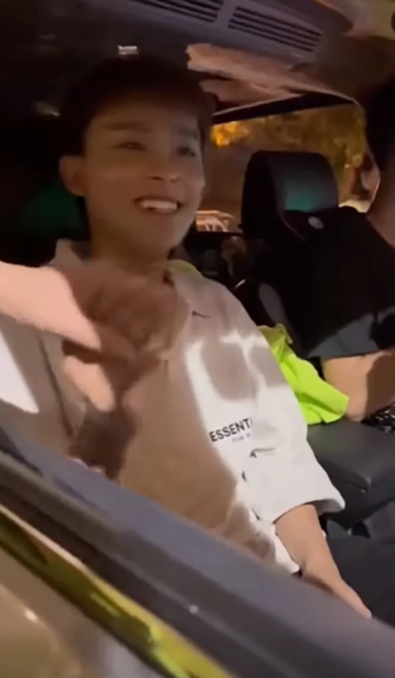 ho-van-cuong-nam-tay-fan-o-hau-truong-tiet-lo-dieu-dac-biet-4