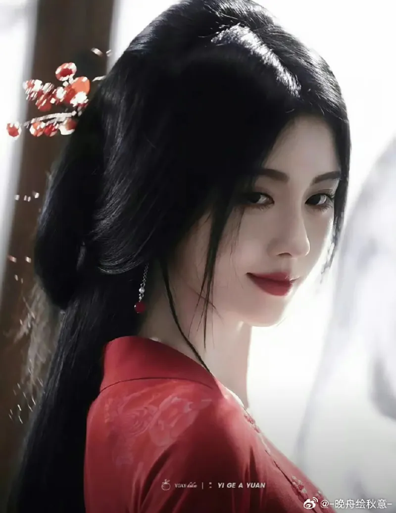 nu-phu-hoa-gian-lenh-bi-choi-xau-nghi-do-fan-cuc-tinh-y-lam-8