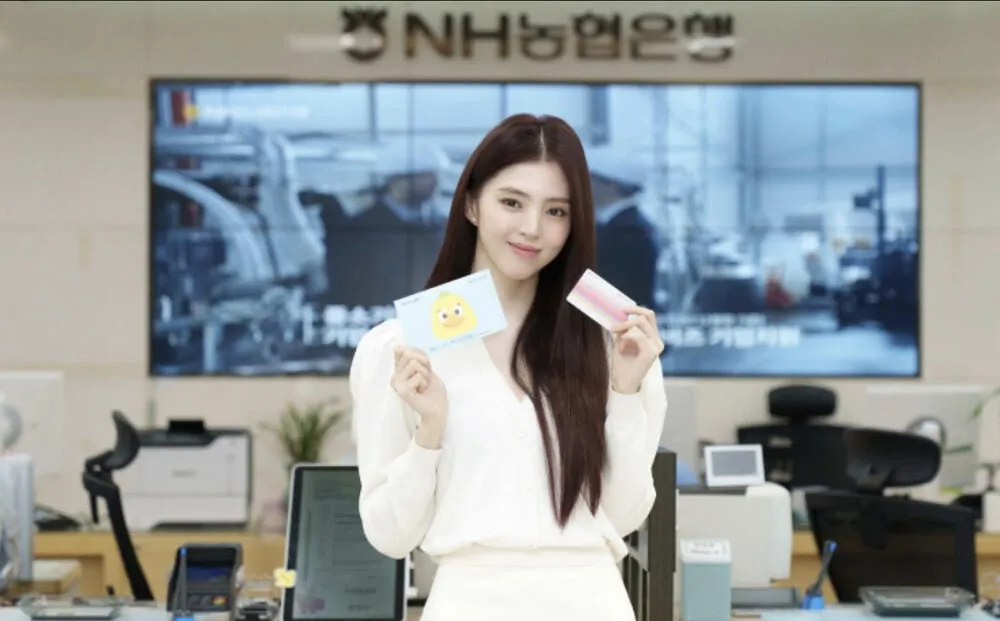 han-so-hee-thiet-hai-bao-nhieu-sau-khi-yeu-ryu-jun-yeol-2