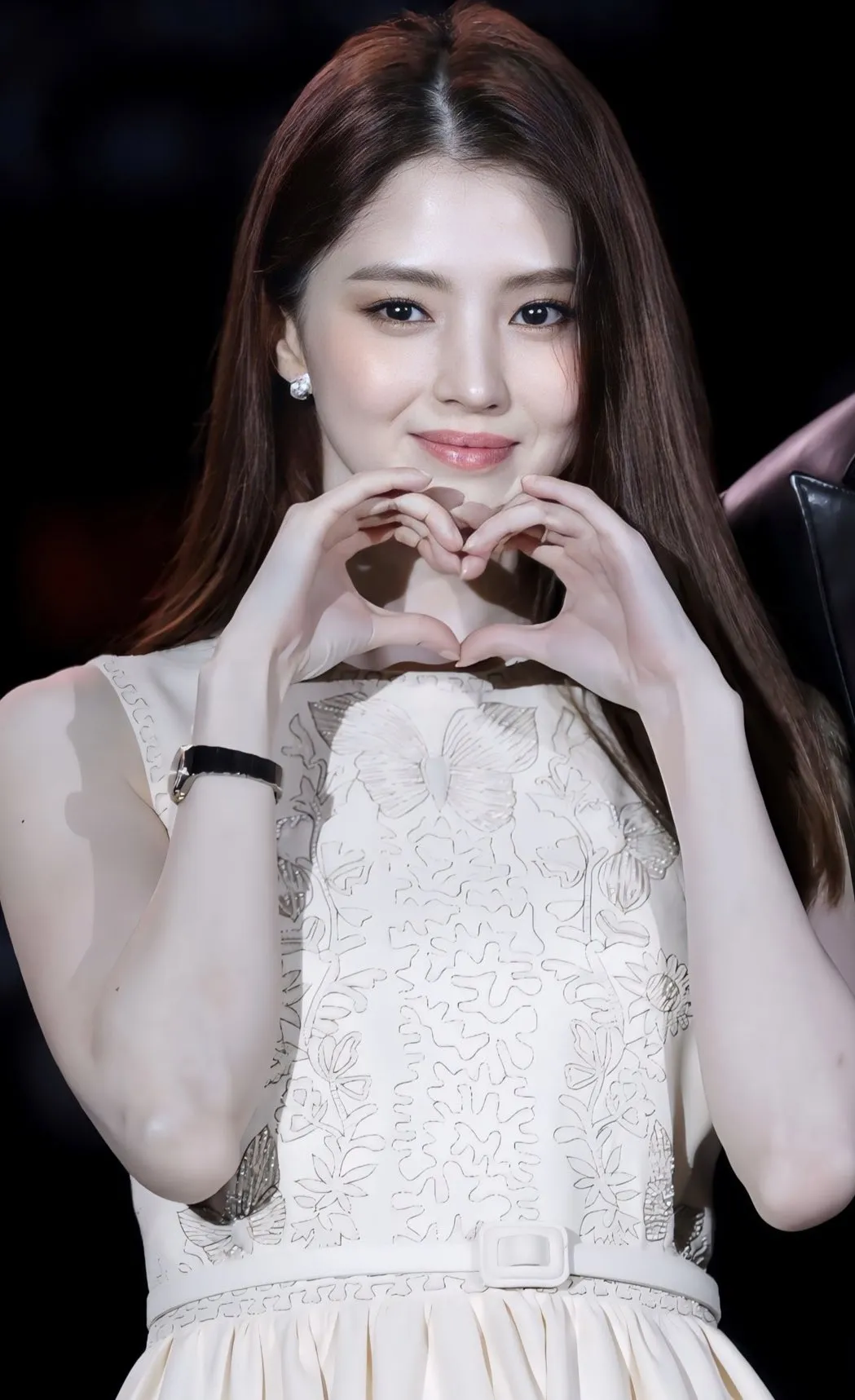 han-so-hee-thiet-hai-bao-nhieu-sau-khi-yeu-ryu-jun-yeol-7