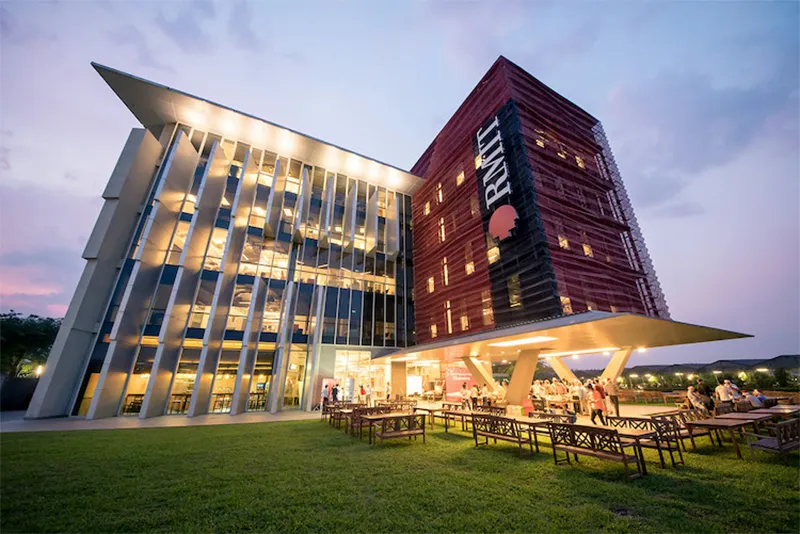 hoc-phi-truong-quoc-te-o-ha-noi-va-tp-hcm-dat-top-dau-khu-vuc-3