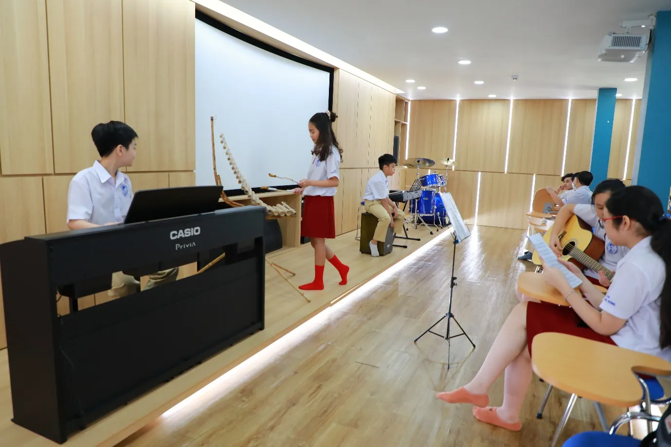 hoc-phi-truong-quoc-te-o-ha-noi-va-tp-hcm-dat-top-dau-khu-vuc-5