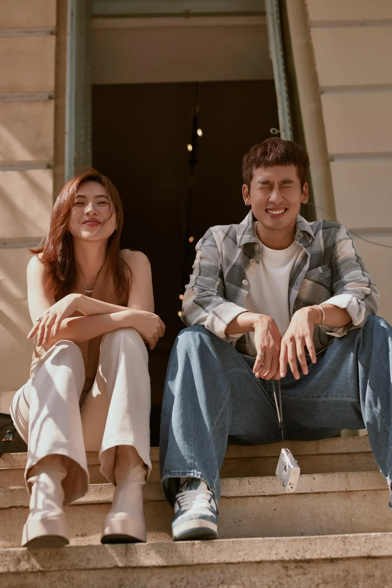 tuan-tran-phuong-anh-dao-vang-mat-trong-buoi-cong-chieu-phim-mai-o-my-10