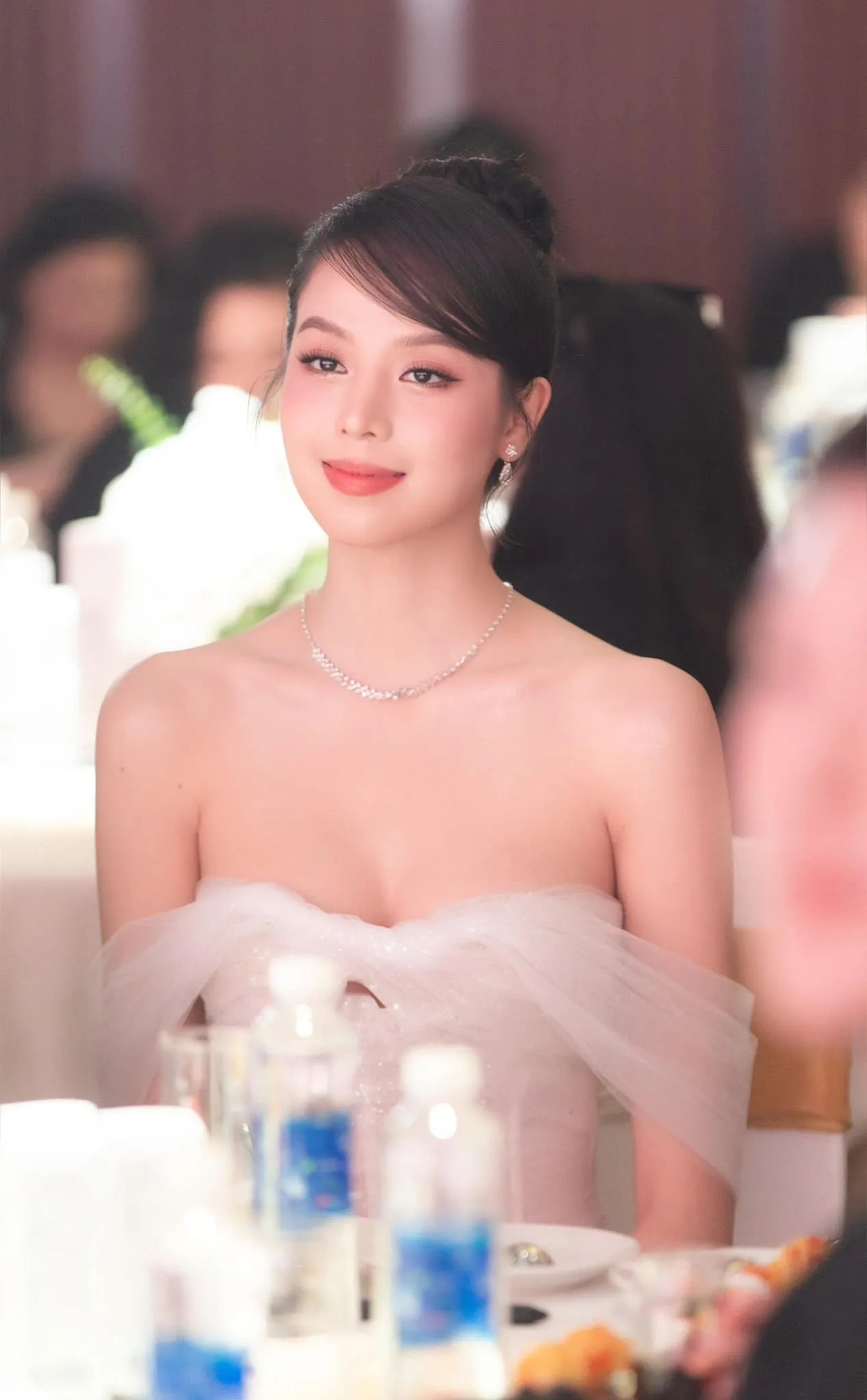 huynh-thi-thanh-thuy-hoa-hau-viet-nam-dau-tien-thi-miss-international-10