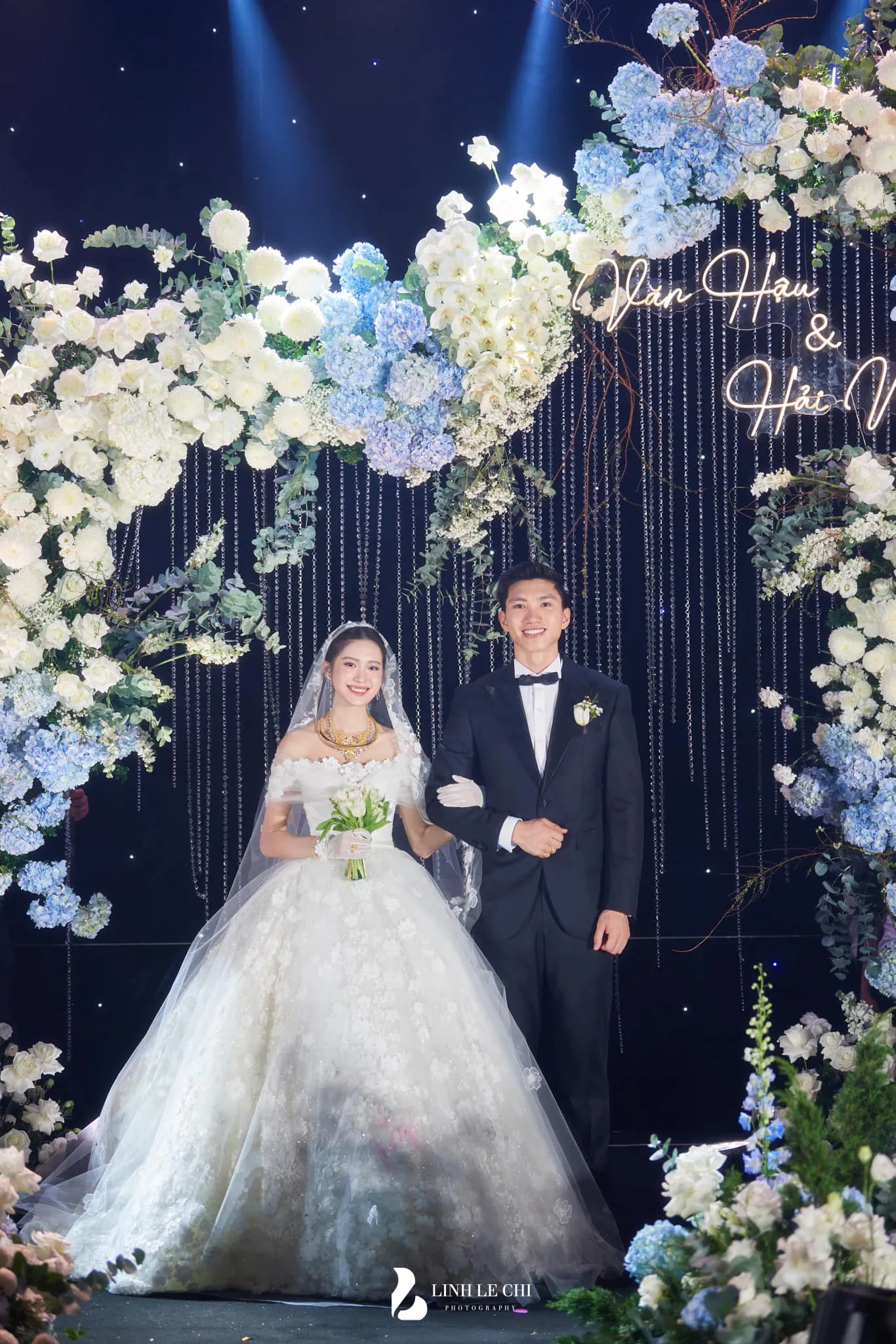 thiep-cuoi-cua-quang-hai-chu-thanh-huyen-duoc-he-lo-quy-mo-the-nao-8