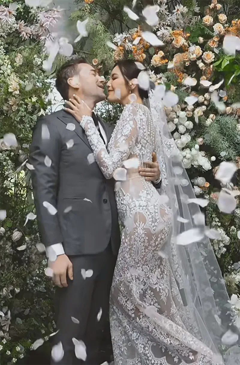 vi-sao-minh-tu-viet-ten-nguoi-bo-da-mat-len-thiep-cuoi-10