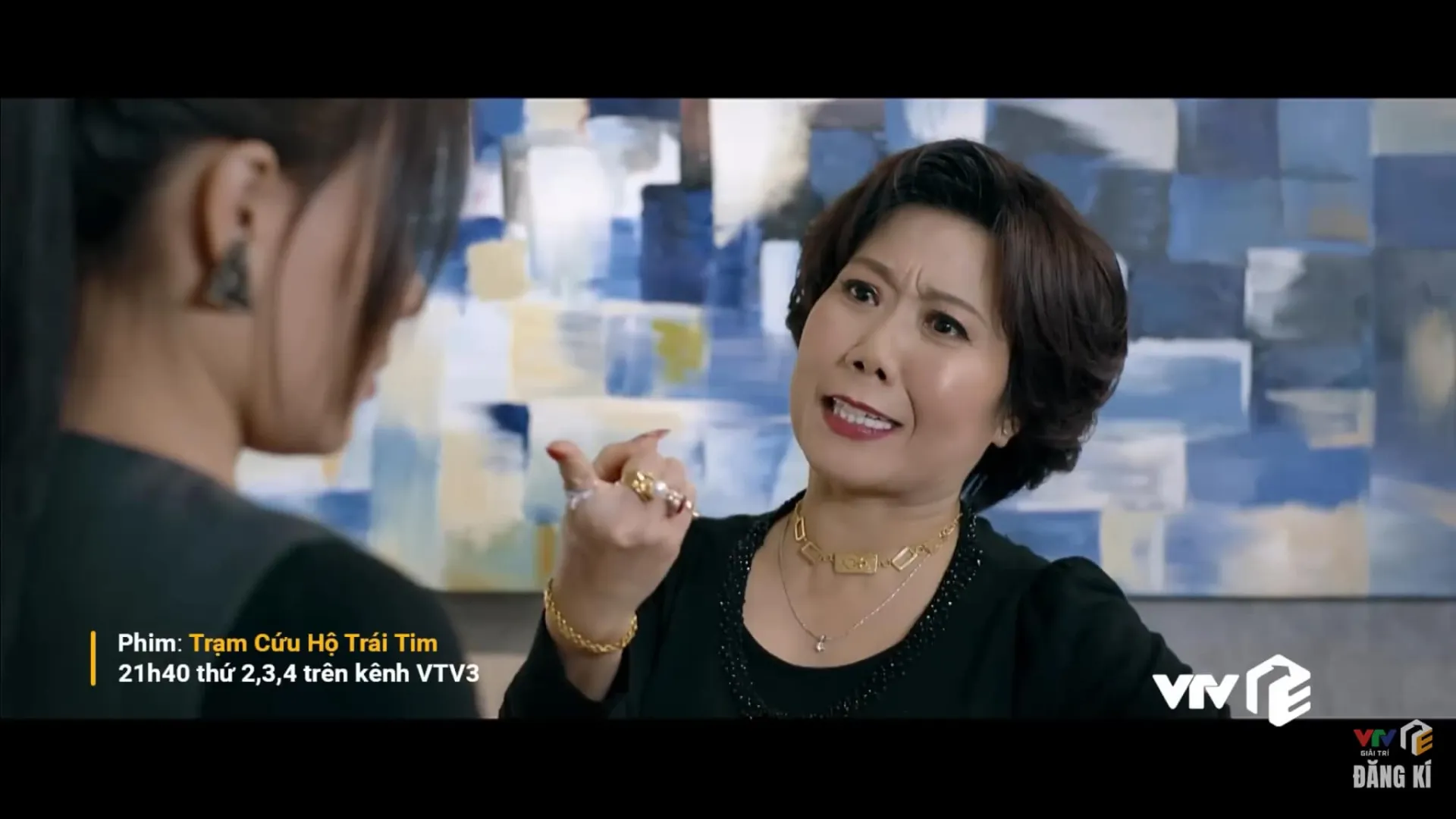 review-tram-cuu-ho-trai-tim-co-dang-bi-che-ve-moi-mat-3