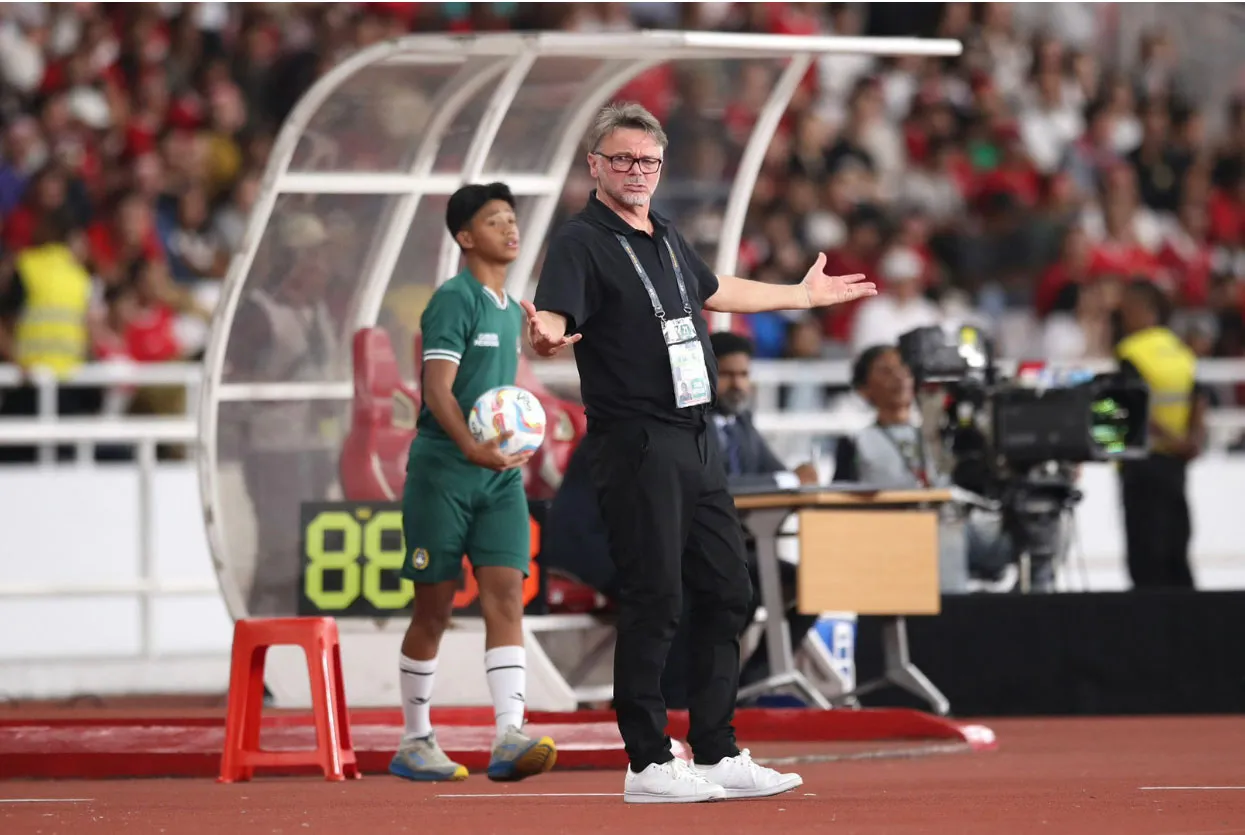 hlv-philippe-troussier-duoc-vff-boi-thuong-bao-nhieu-sau-khi-chia-tay-9