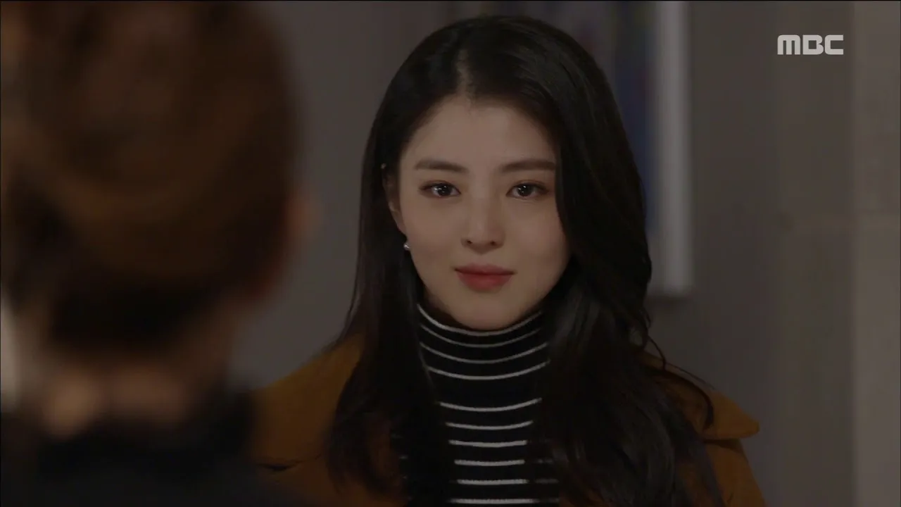 han-so-hee-va-8-bo-phim-lam-nen-ten-tuoi-nu-than-the-he-moi-3