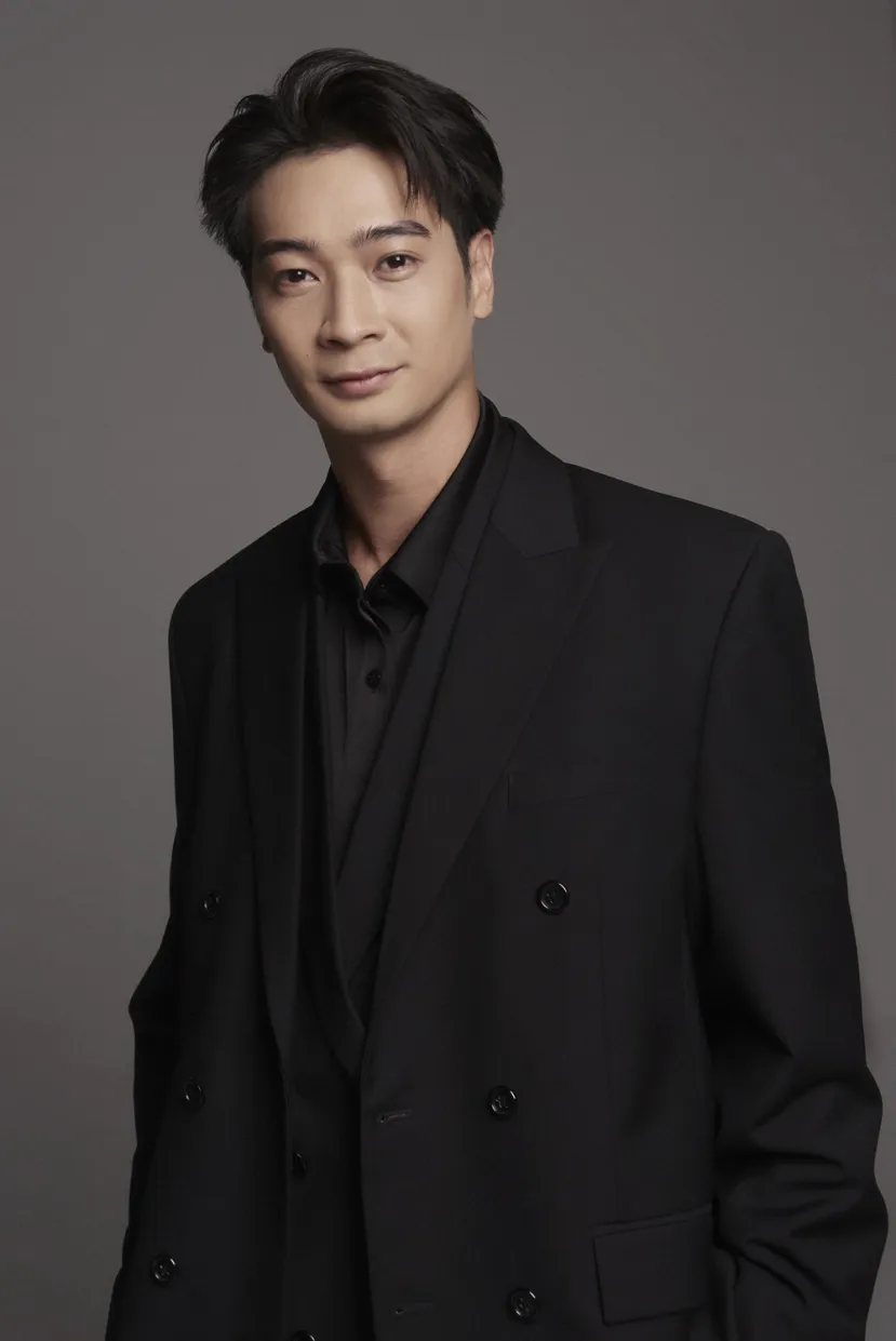 anh-trai-vuot-ngan-chong-gai-khong-phai-ban-nam-cua-chi-dep-2023-11