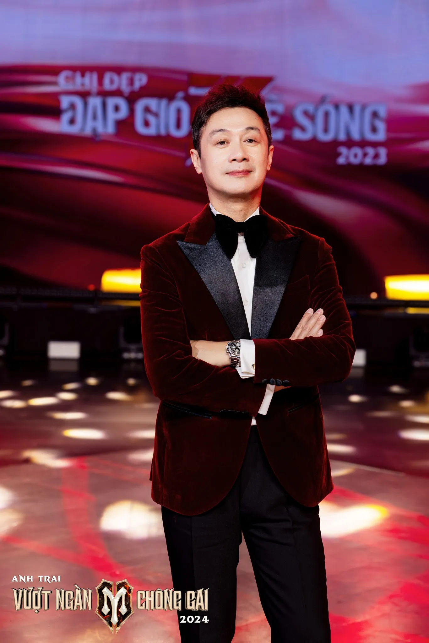 anh-trai-vuot-ngan-chong-gai-khong-phai-ban-nam-cua-chi-dep-2023-3