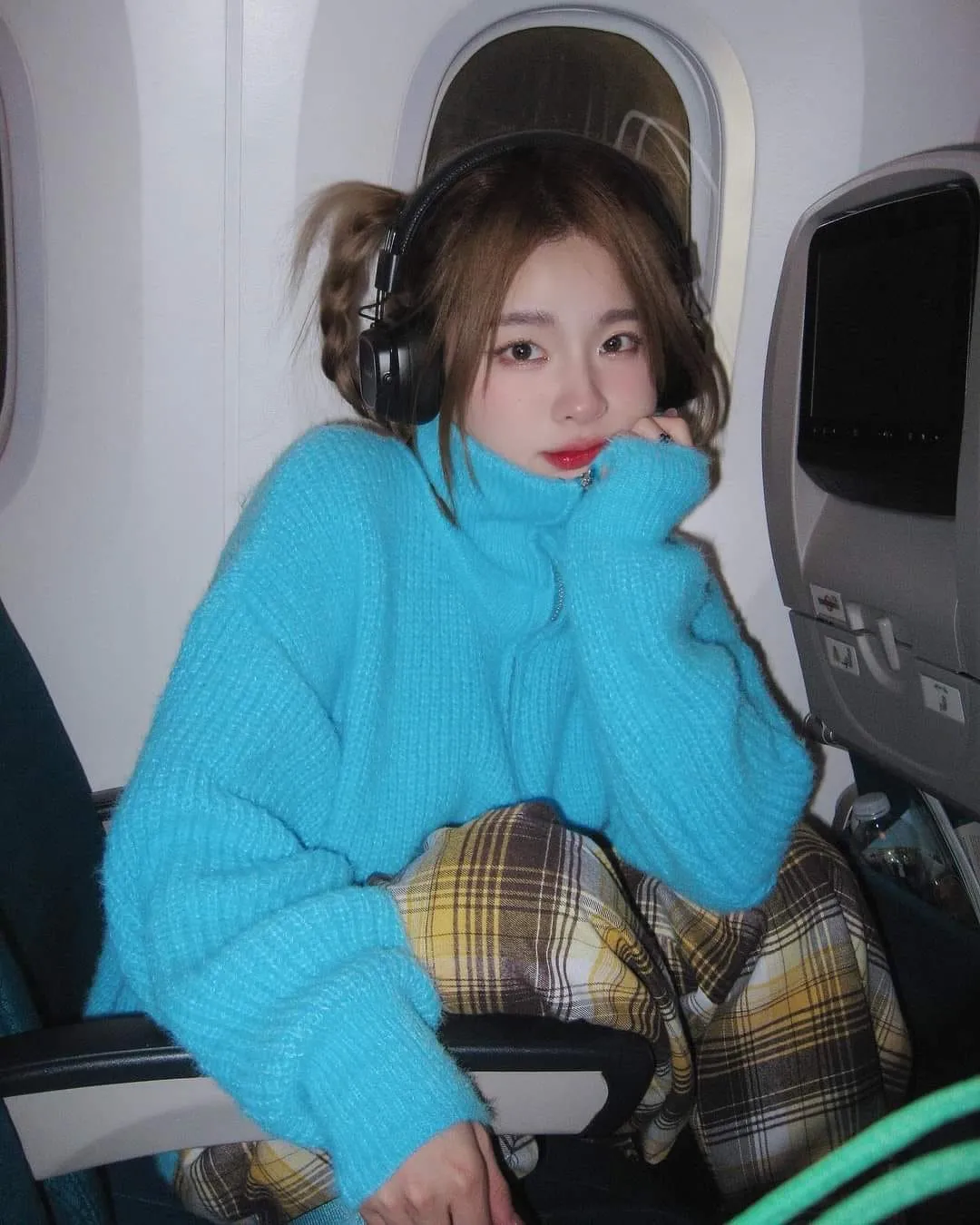 nu-tiktoker-ngoc-kem-nam-tay-viruss-di-an-kem-la-ai-4