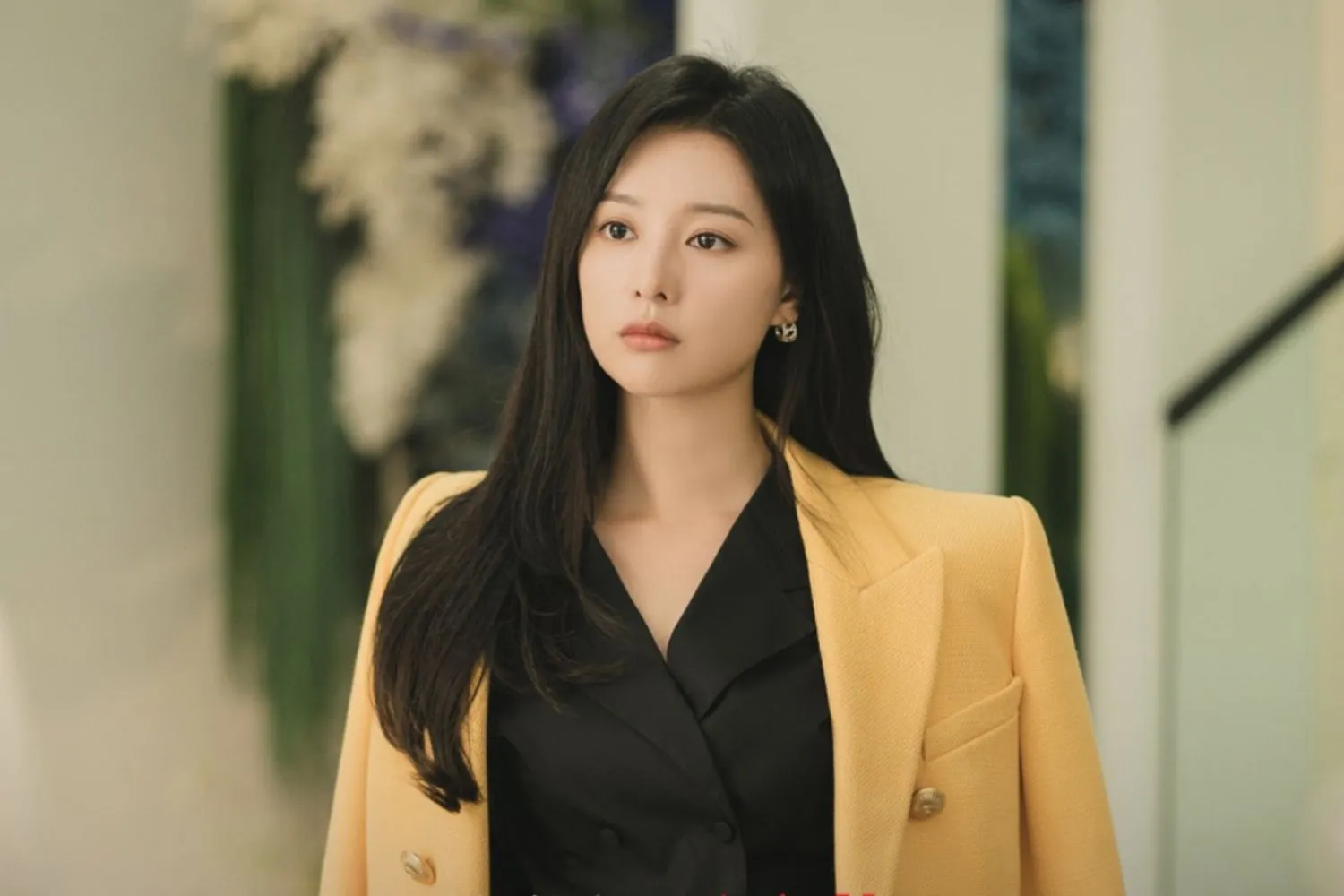 vi-sao-kim-ji-won-khong-duoc-de-cu-baeksang-2024-3