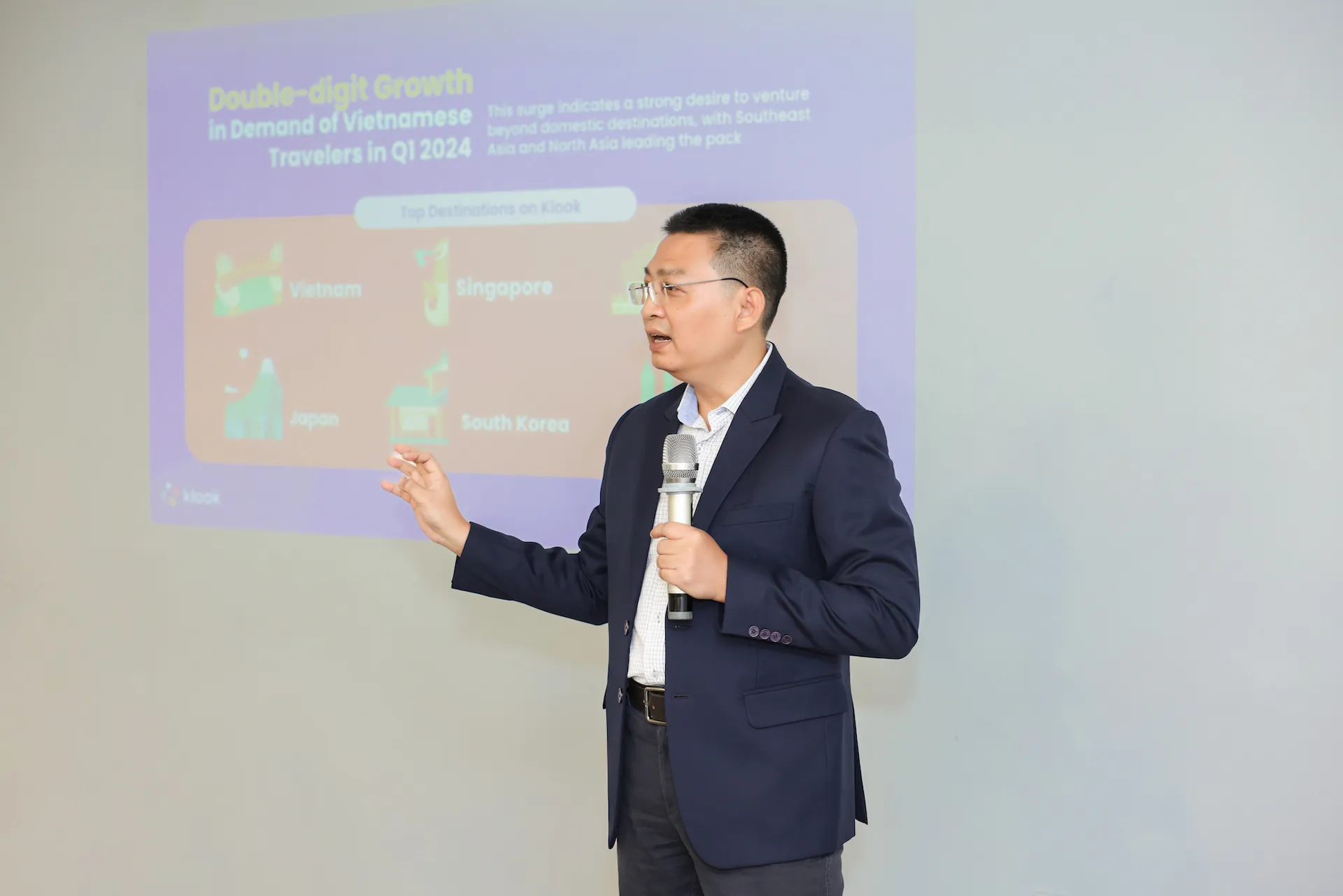 Ong Nguyen Huy Hoang - Giam doc Dieu hanh Klook Viet Nam chia se ve tang truong va xu huong du lich 2024 tai su kien 2