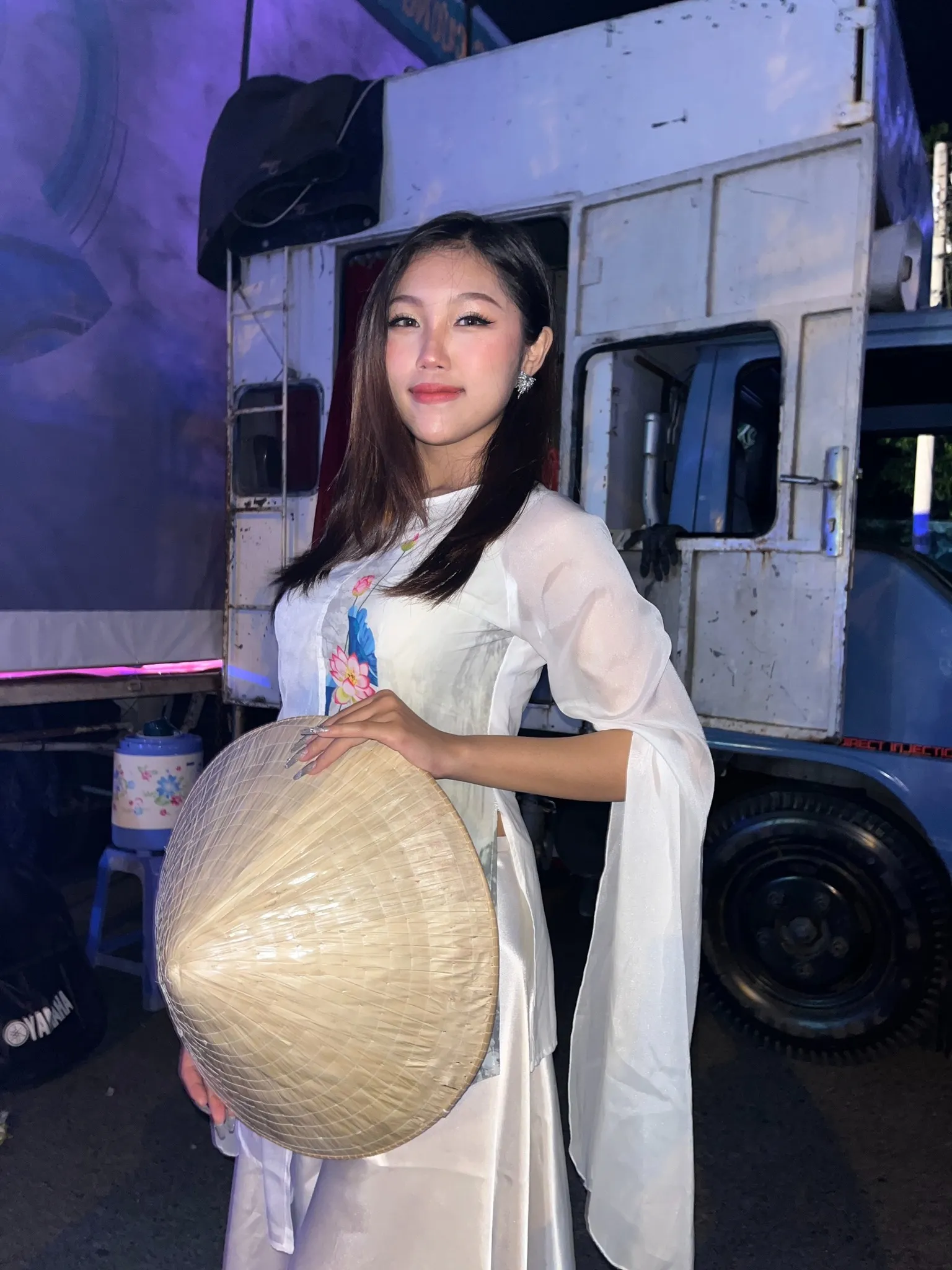 co-gai-can-tho-mang-ho-cuc-hiem-chua-den-1-dan-so-viet-nam-4