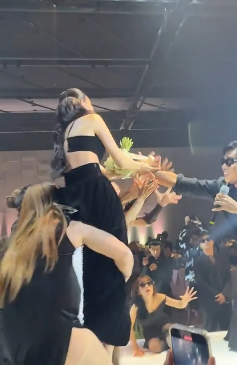 nam-thu-co-hanh-dong-la-voi-thuy-tien-trong-dam-cuoi-minh-tu-1