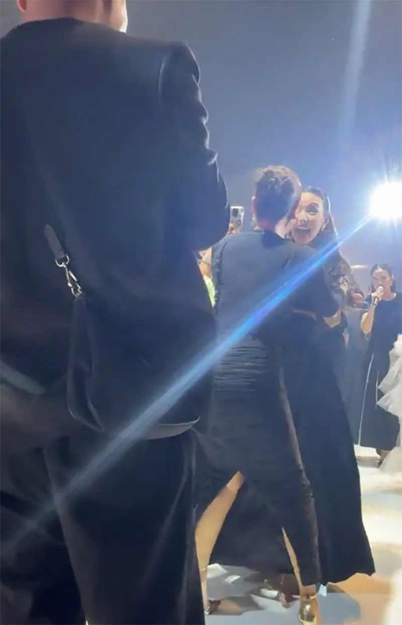 nam-thu-co-hanh-dong-la-voi-thuy-tien-trong-dam-cuoi-minh-tu-4