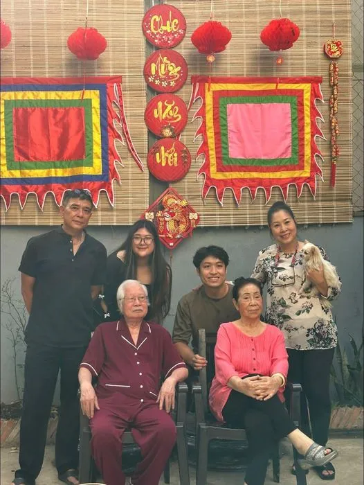 con-trai-hong-van-du-hoc-14-nam-ve-viet-nam-lam-pho-giam-doc-1