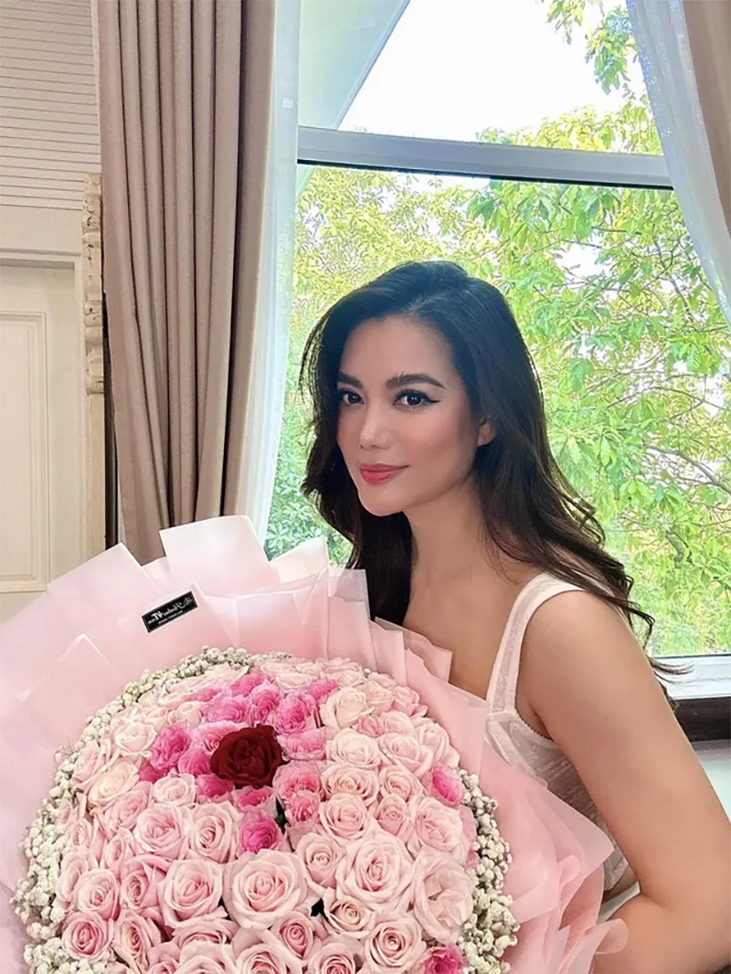 truong-ngoc-anh-len-tieng-chuyen-ban-trai-qua-lai-voi-dan-em-12