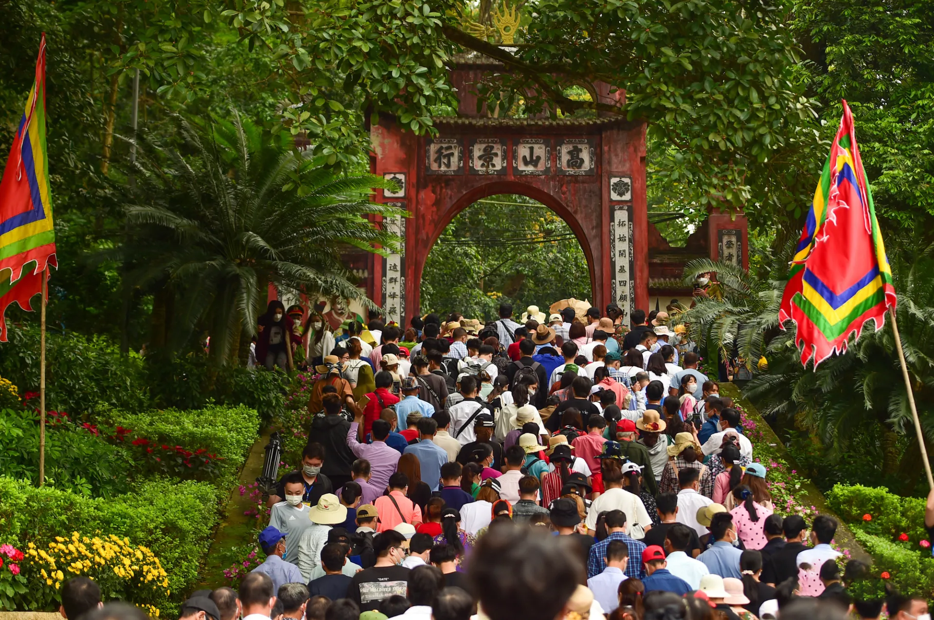 bi-an-ve-vua-hung-thu-19-cua-viet-nam-it-ai-nhac-ten-5