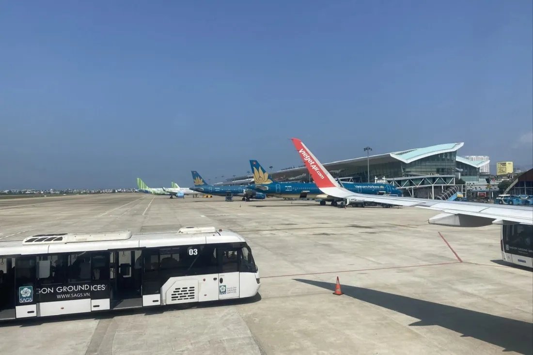 di-may-bay-tuyet-doi-khong-noi-1-cau-cam-ky-7