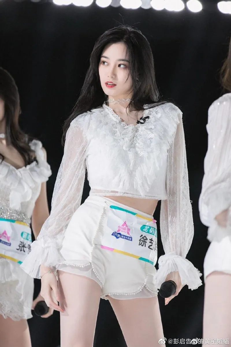 hoang-tu-thao-cau-hon-ban-gai-tu-nghe-duong-6