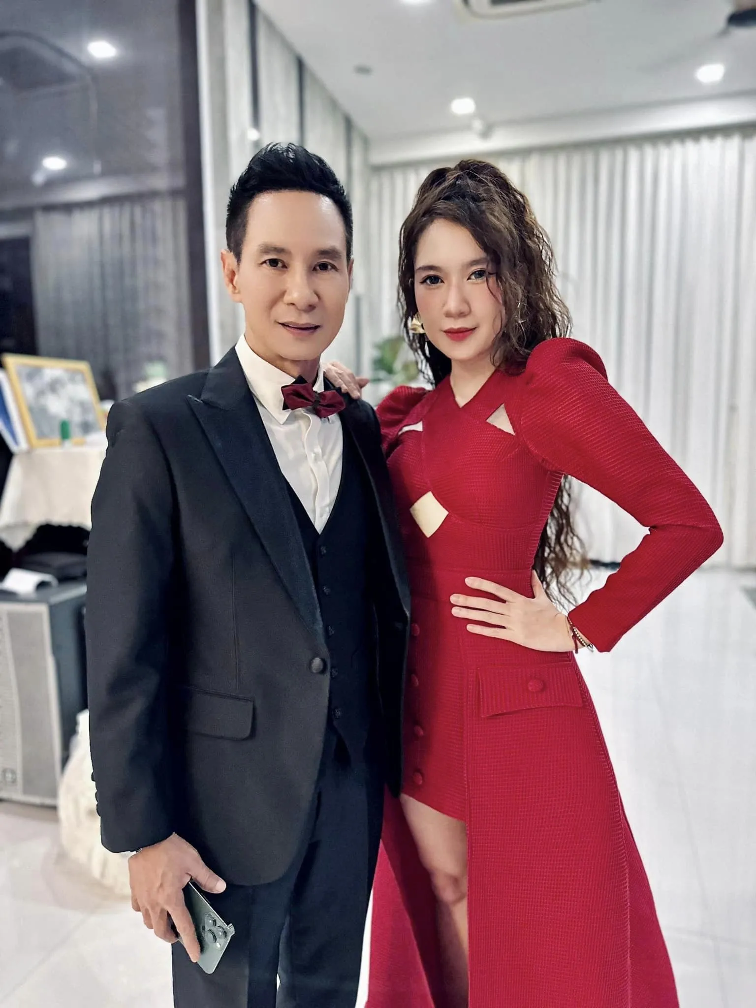 ly-hai-tung-duoc-hoang-chau-yeu-tham-khien-minh-ha-co-dong-thai-9