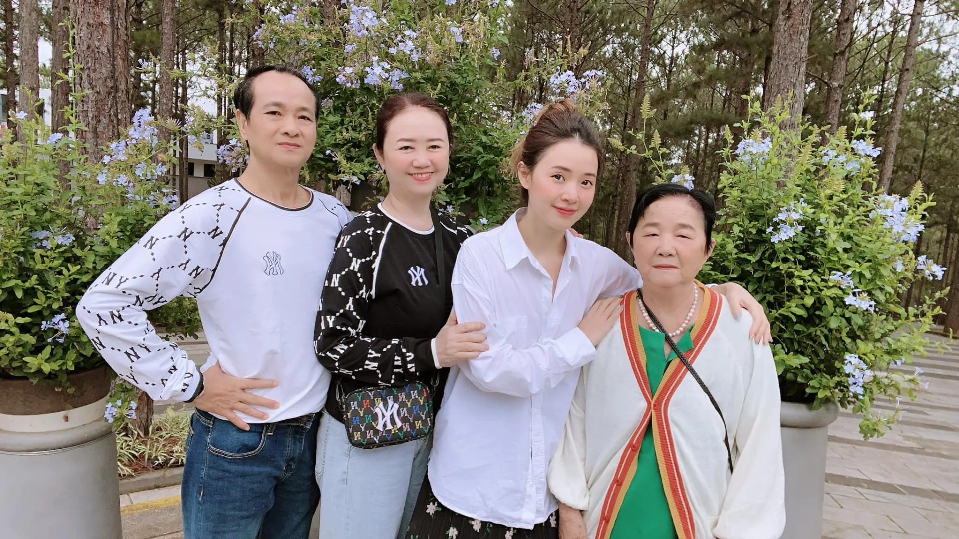 midu-co-1-yeu-cau-dac-biet-cho-khach-trong-tiec-cuoi-rieng-tu-4