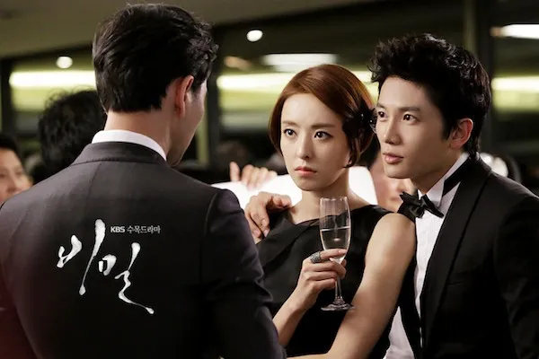 khan-gia-che-thuy-ngan-trong-secret-love-ban-viet-remake-9