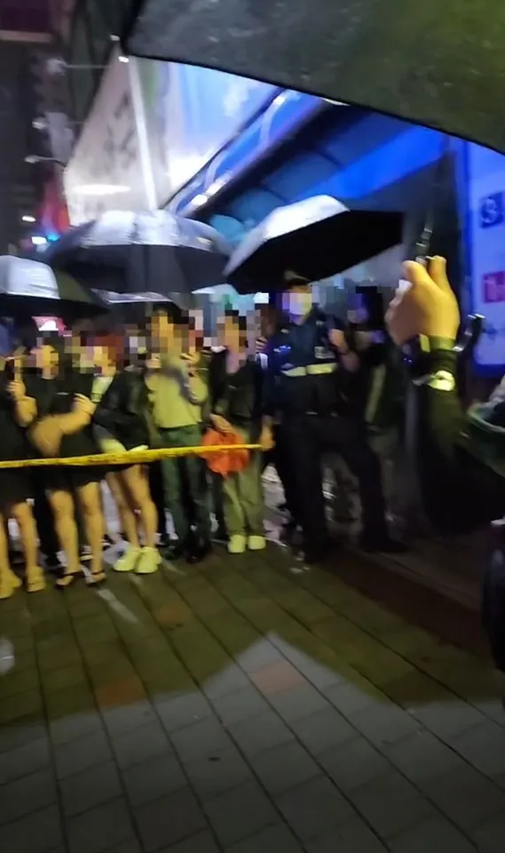 cap-doi-nguoi-viet-to-chuc-dam-cuoi-o-han-quoc-gay-xon-xao-1