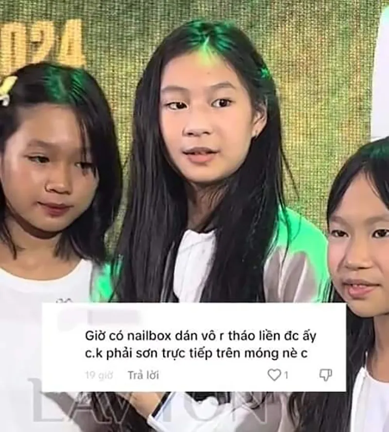 con-gai-ly-hai-gay-tranh-luan-khi-son-mong-tay-du-hop-bao-cua-bo-2