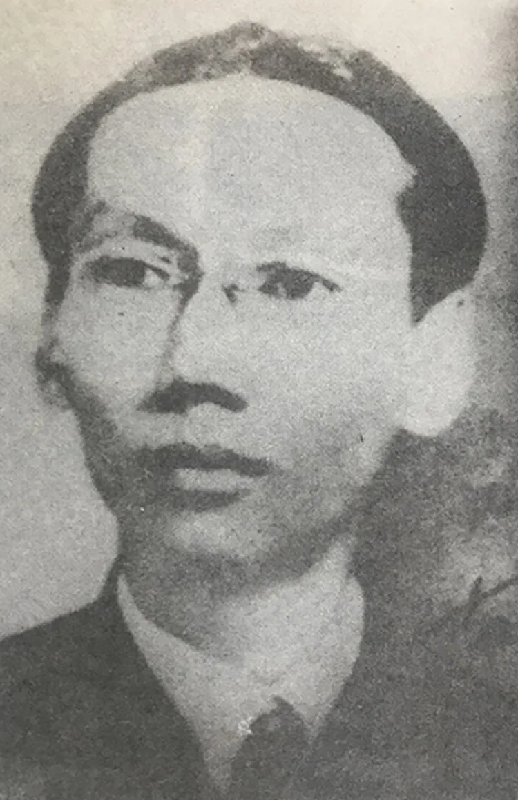 vi-vua-duy-nhat-viet-nam-mat-vi-tai-nan-may-bay-noi-1-cau-noi-tieng-2