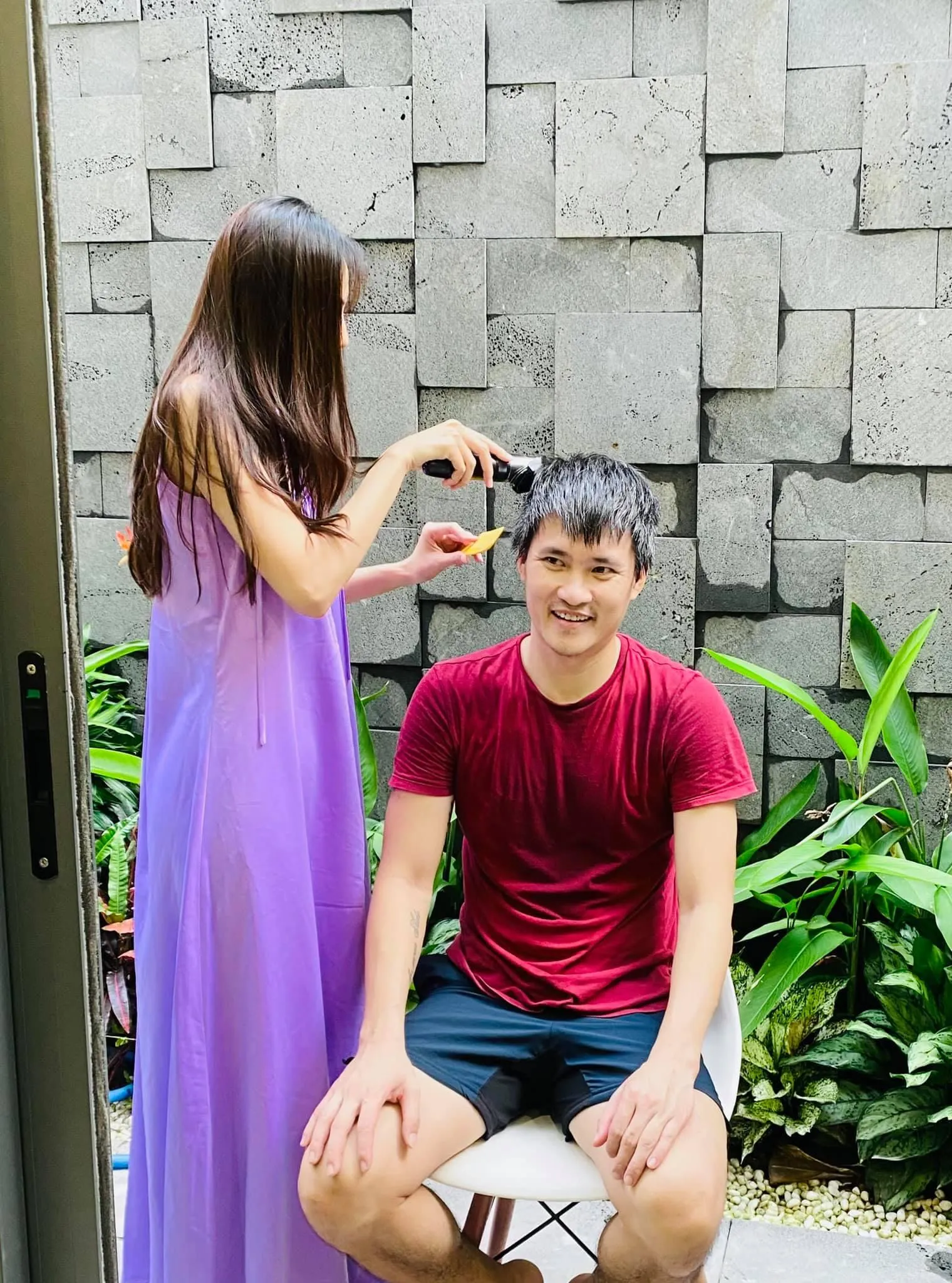 thuy-tien-co-thai-do-la-khi-nhac-den-cong-vinh-6